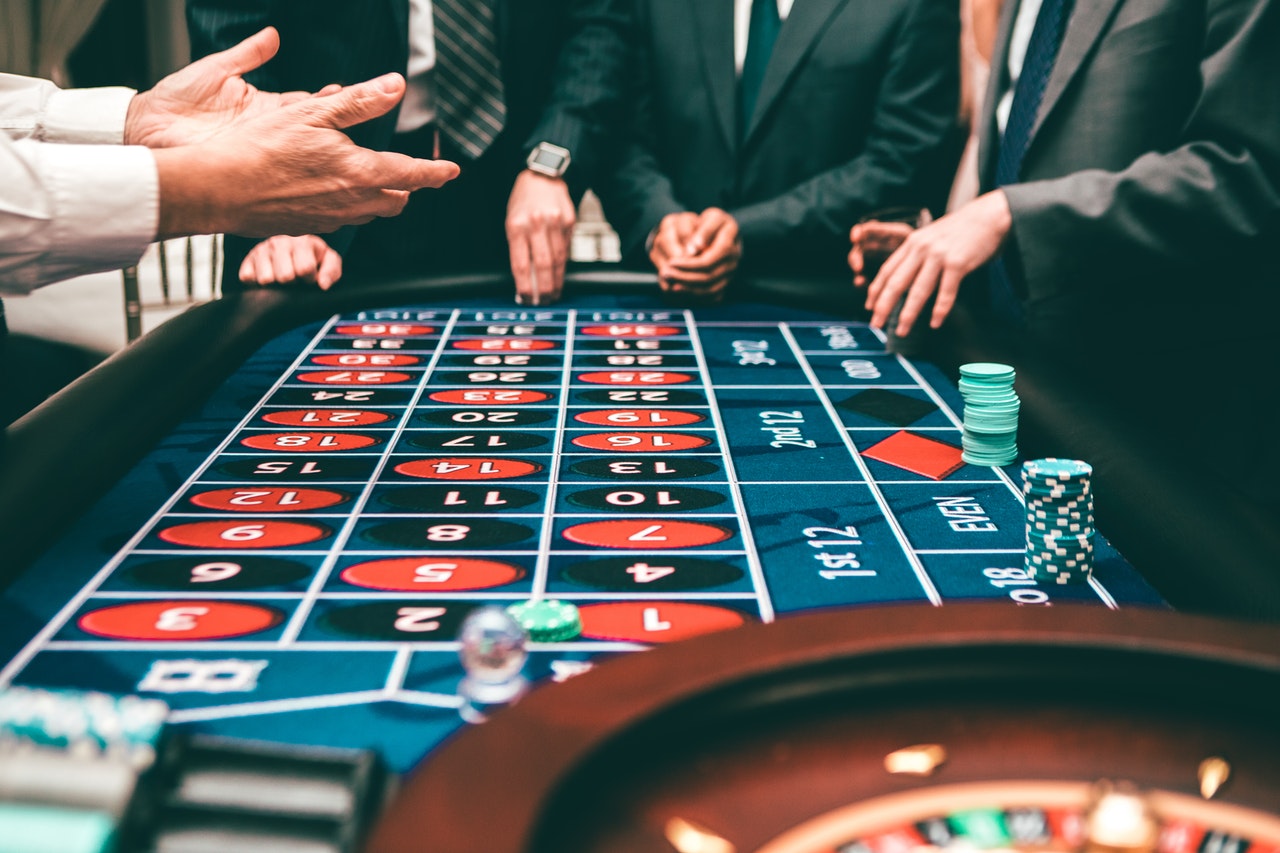 How To Avoid Gambler’s Fallacy While Investing For Long Term